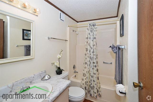 Bathroom - Orlando Sky