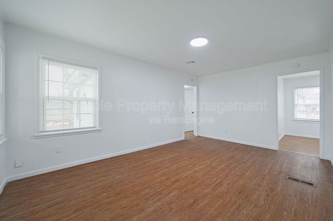 Photo - 3704 SW 40th Pl