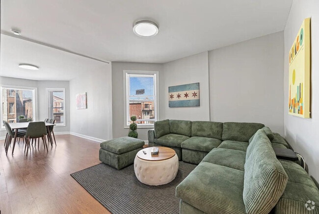 Building Photo - 2503 W Harrison St Rental