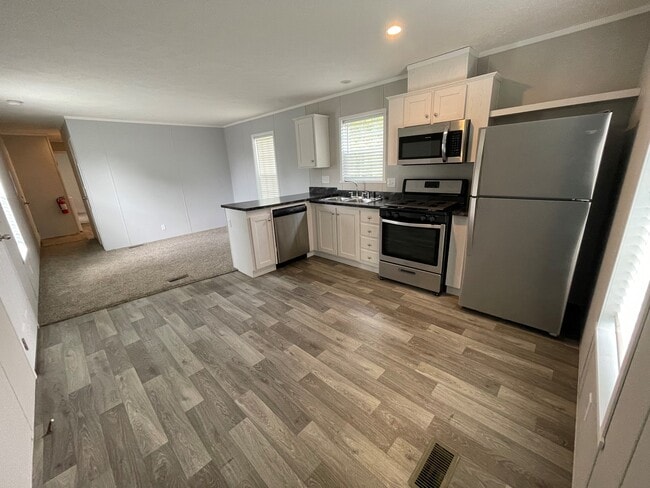 Photo - 270 Spruce