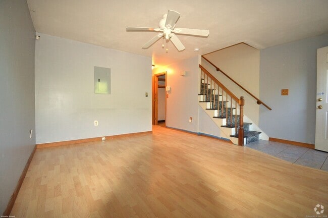 Building Photo - 246 Woodford Ave Unit APT 3
