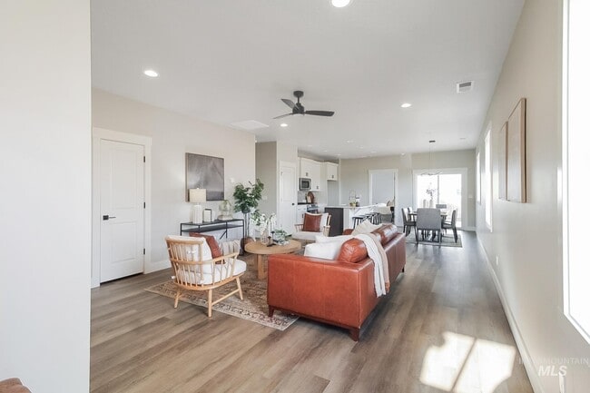 Photo - 12518 Ochoco St