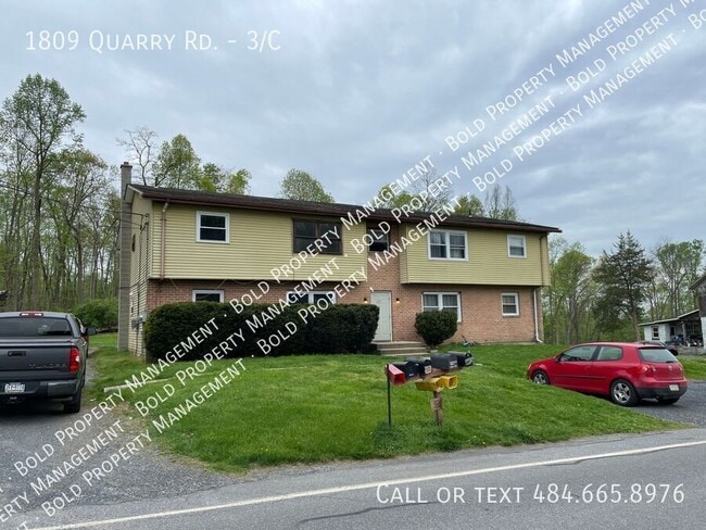 Building Photo - 1809 Quarry Rd Unit 3/C