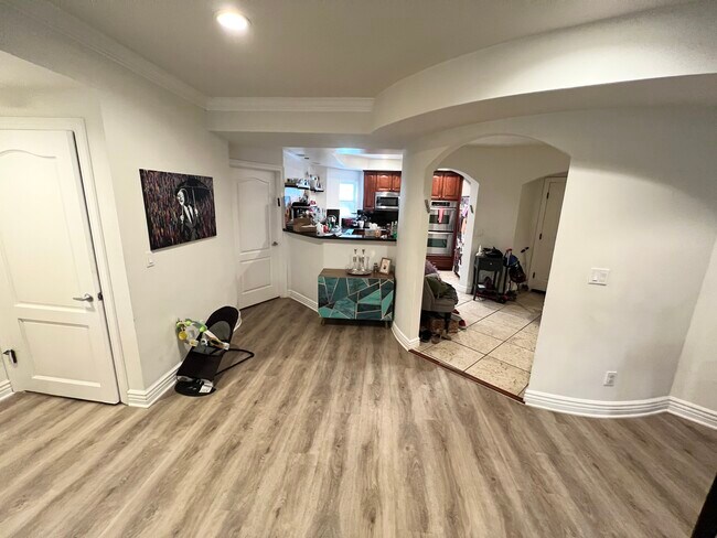 Photo - 1135 Rexford Dr Unit 105