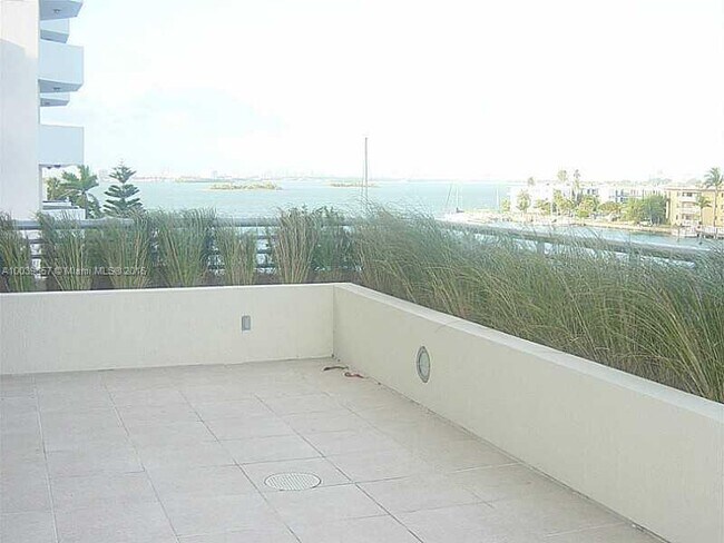 7929 West Dr Unit 403
