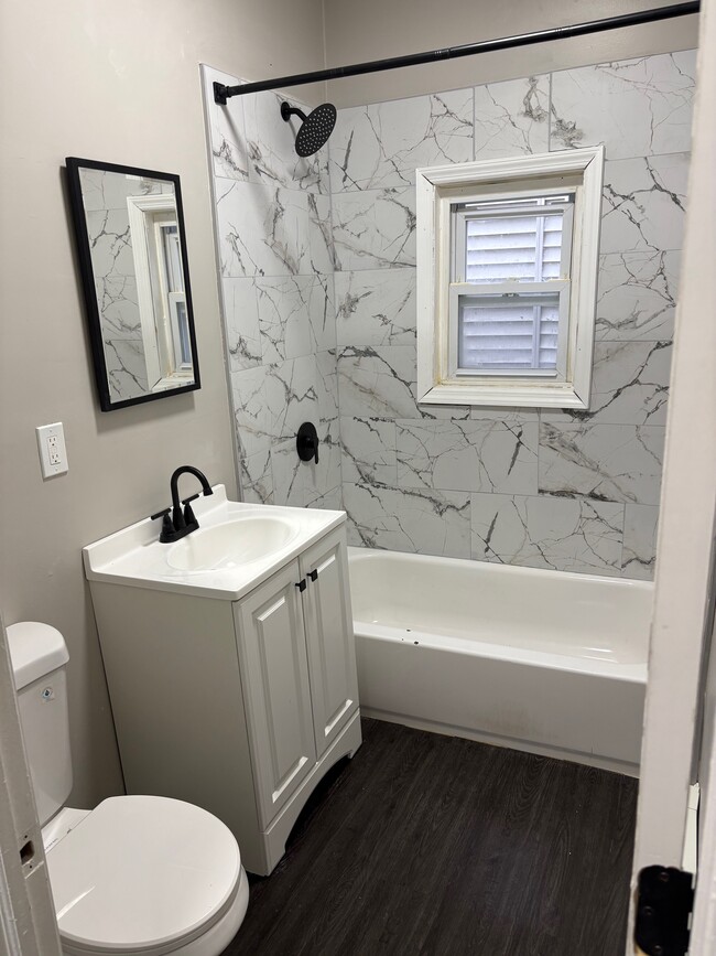 Baño - 16 N 18th St Unidad 1