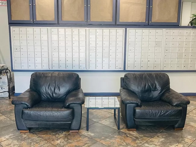 Photo - 10982 Roebling Ave Unidad 359