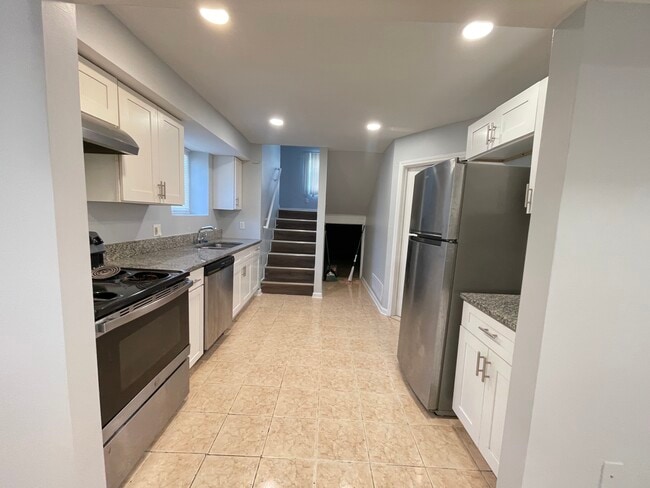 Photo - 508 Bloomfield Ave