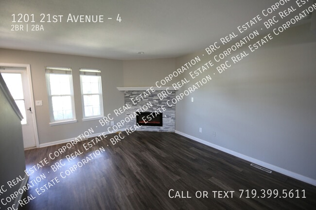 Building Photo - 1201 21st Ave Unit 4