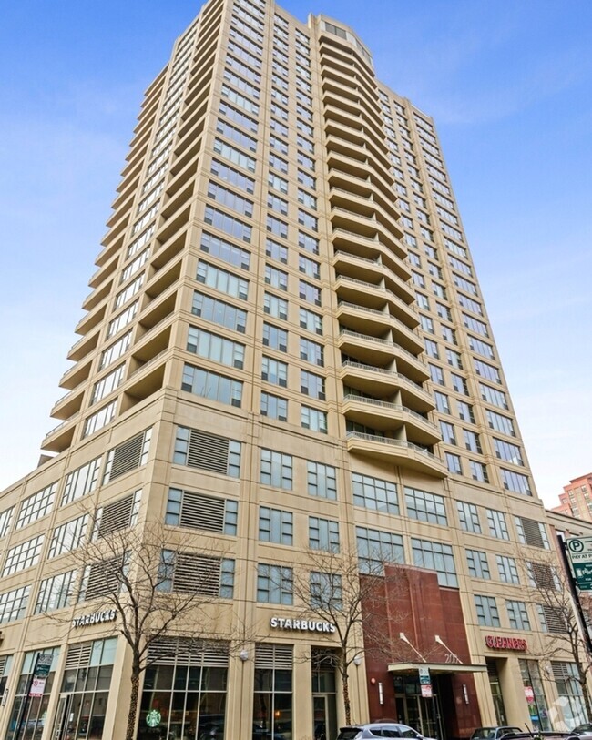 Building Photo - 200 N Jefferson St Unit 2008 Rental