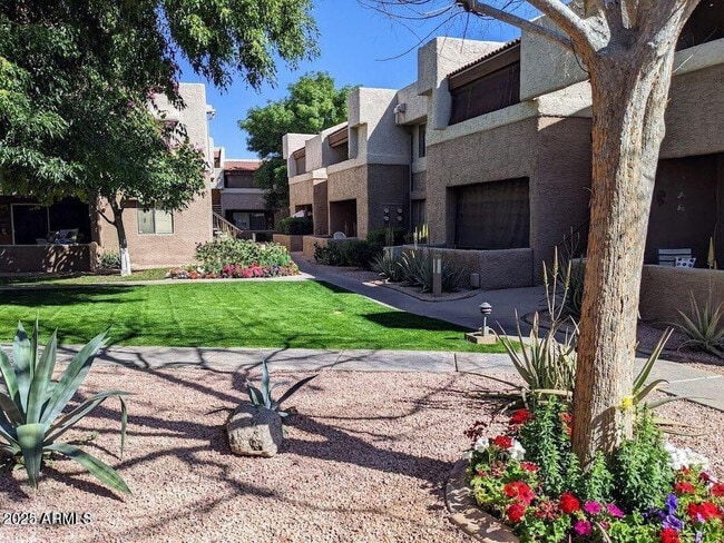 Building Photo - 4444 E Paradise Village Pkwy N Unit 212