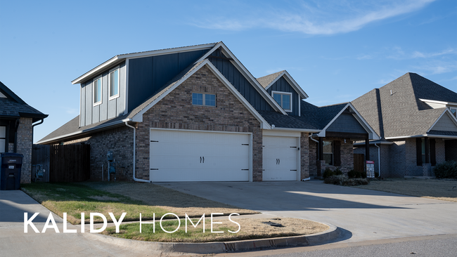 Photo - 801 Red River Dr