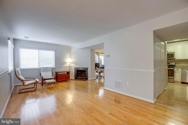 Building Photo - 10605 Summer Oak Ct