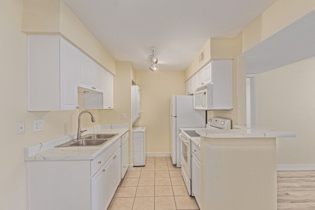 Photo - 5995 N 78th St Unit 1037