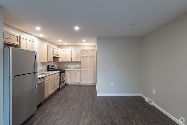 2BR, 2BA - 900SF - Kitchen and Dining Area - 531 Center Rd