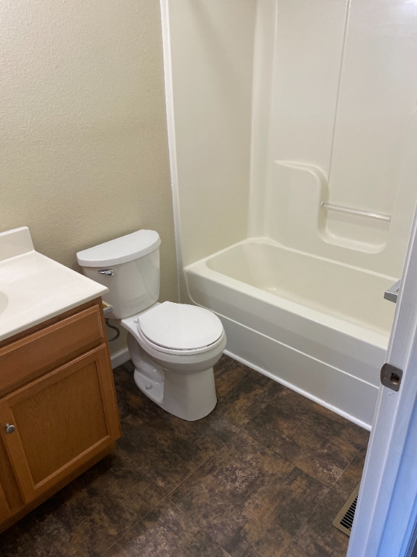 Photo - 121 St George Ln