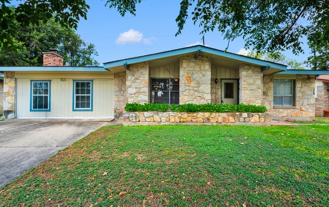 Building Photo - 417 E Lindbergh Blvd