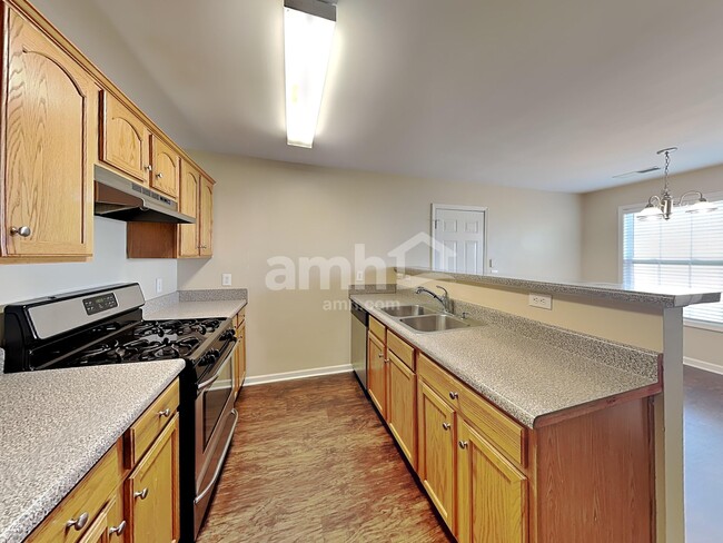 Photo - 6078 Lancelot Ln