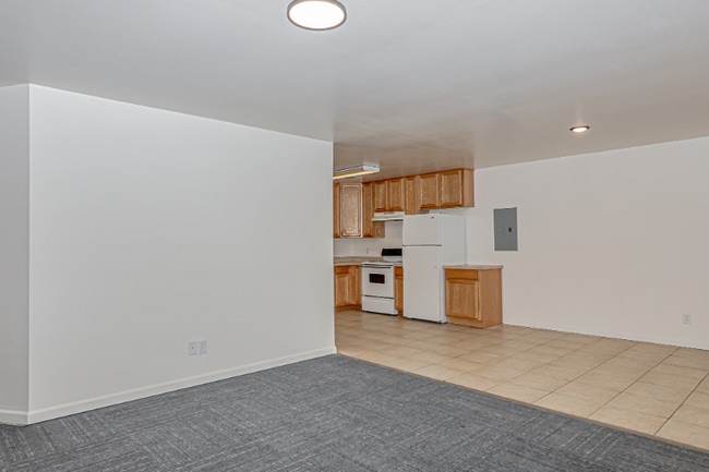 Photo - 14 E 400 S Unit 1