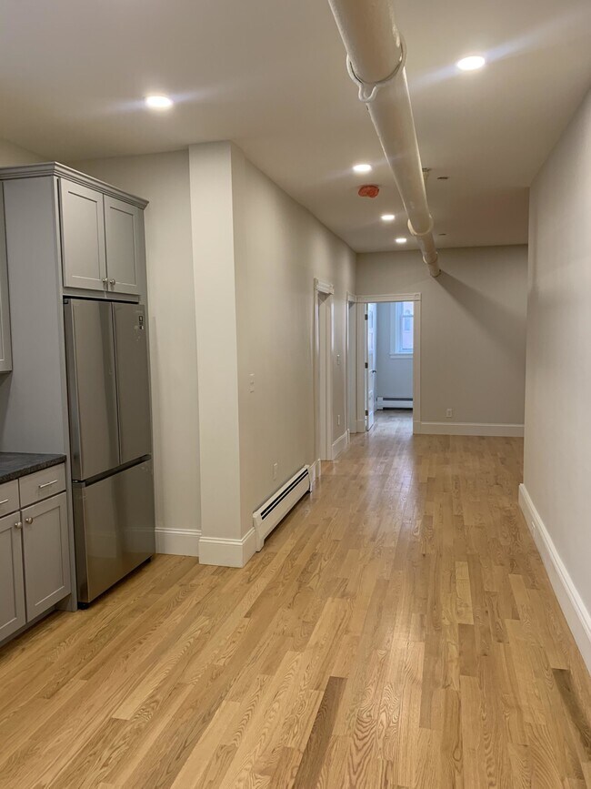 1109 Boylston St Unit b