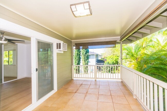 Photo - Beautiful 4 bedroom /2.5 bath in Royal Kunia