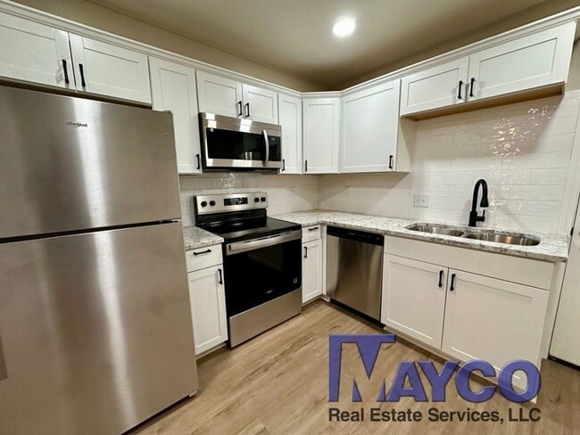 Photo - Grand Oaks Apartment Homes
