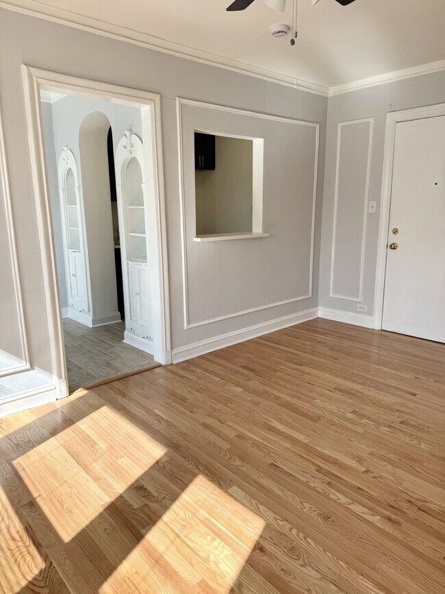 2351 W Wilson Ave Unit 308