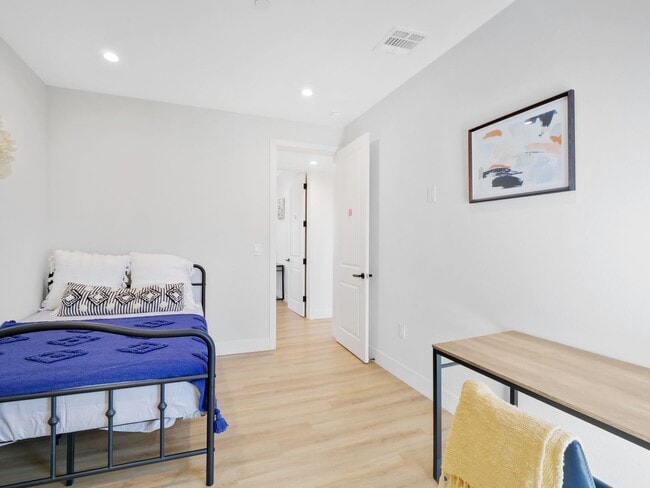 Photo - 3105 Normandie Avenue Unit 3105 A4-2