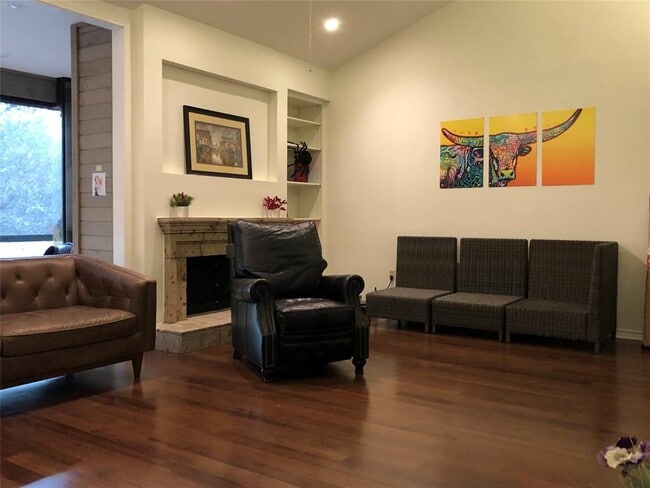 Photo - 1000 Liberty Park Dr Unidad 407 Rental