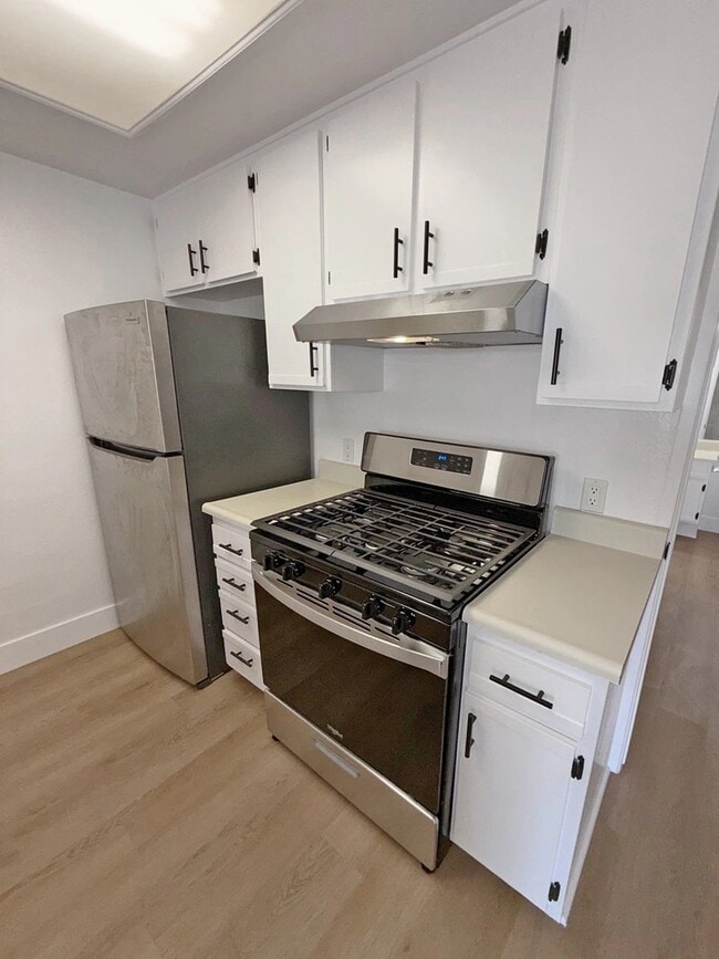 Photo - 1321 N Vista St Unit 204