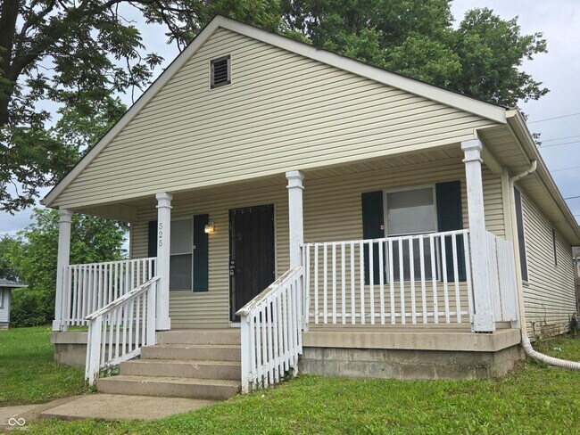 Photo - 525 N Belmont Ave