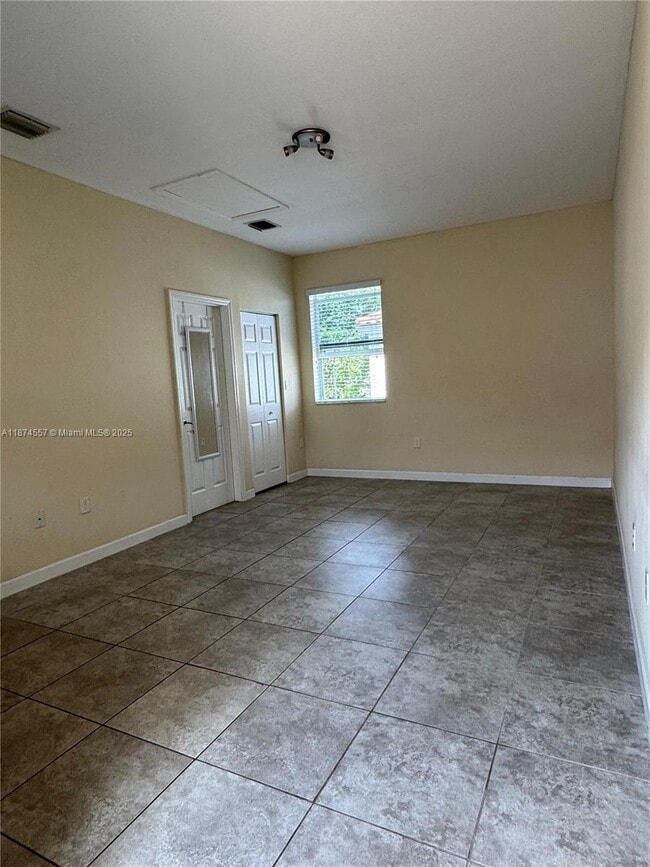 Photo - 9401 SW 171st Ave Unit studio