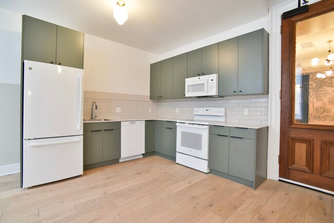 Photo - City Hall Unidad 401