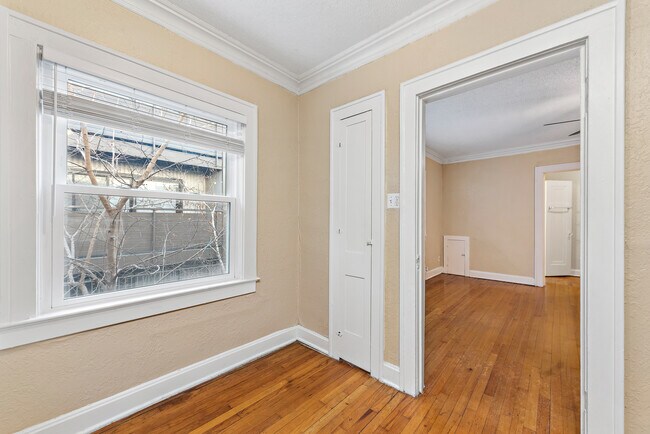 Photo - Brookside Plaza Apartments