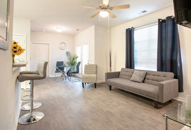 Living Room - Aspen Grove Apartments