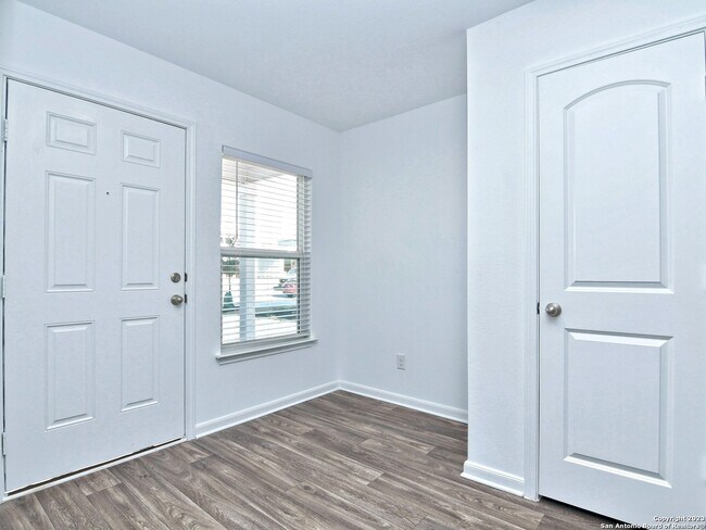 Photo - 4127 Trail de Paris