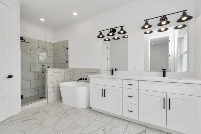 Photo - 2813 Drew St