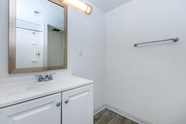 Photo - Palisade Park Aparments