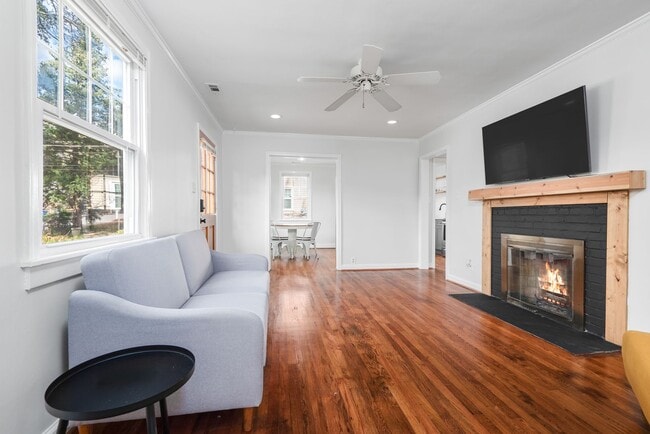 Photo - *Application Pending* Charming Cottage in Northgate Park - A Gem in the Heart of Durham!