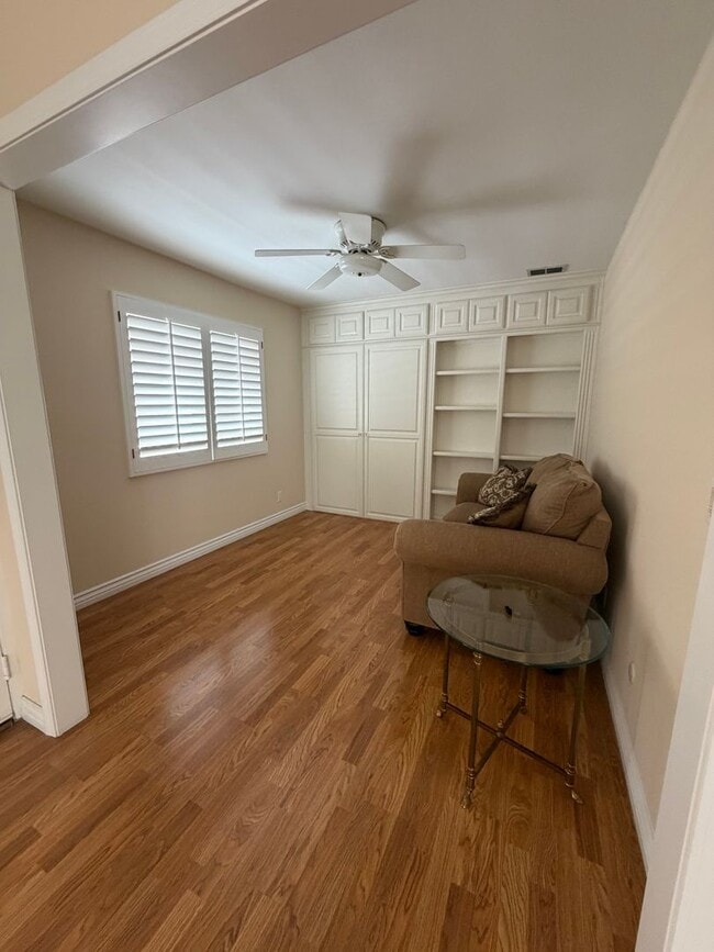 2377 Sommerset Dr