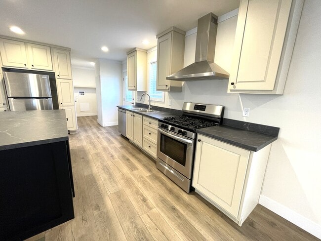 Photo - 30 Bellwood Dr