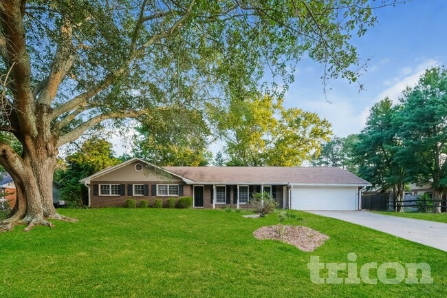 Building Photo - 490 Rocky Creek Dr