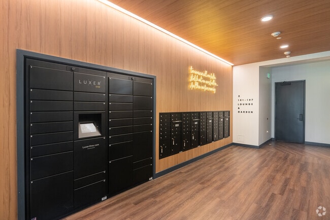 Lobby + Mailbox / Package Lockers