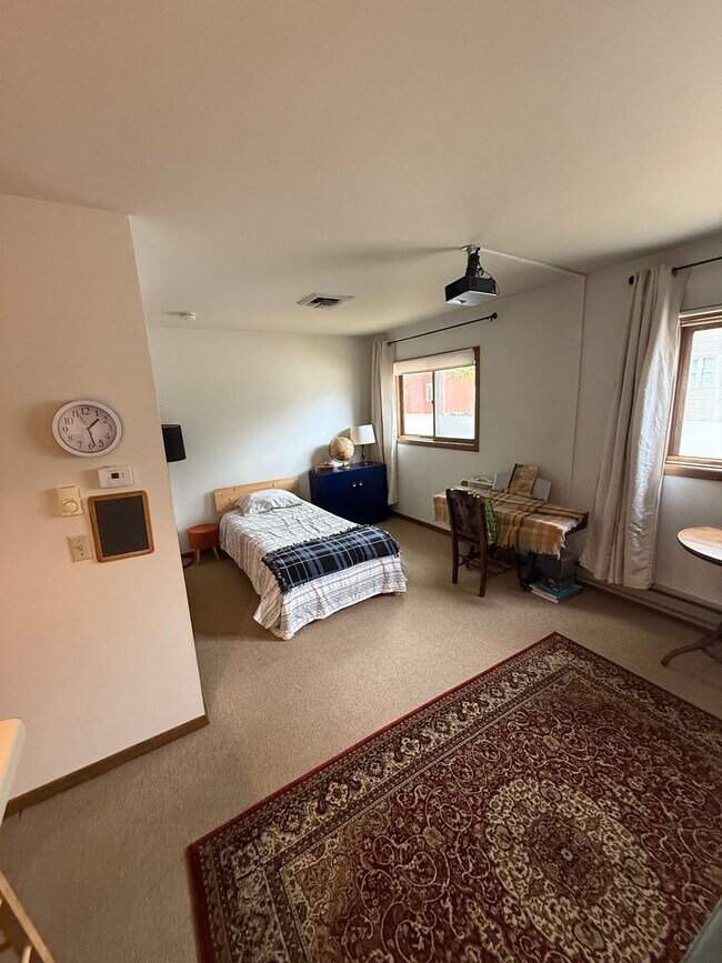 Photo - 1302 Mound St Unit #2