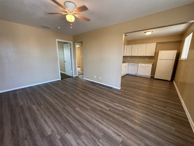 Photo - 2716 Avenue Q Unit 5