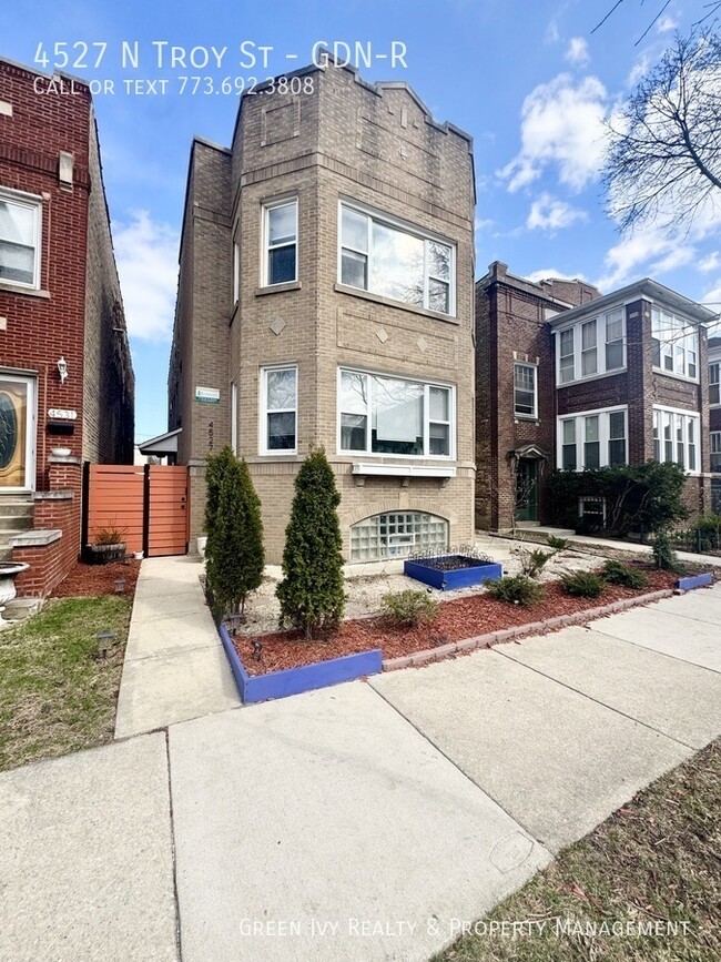 Building Photo - 4527 N Troy St Unit GDN-R