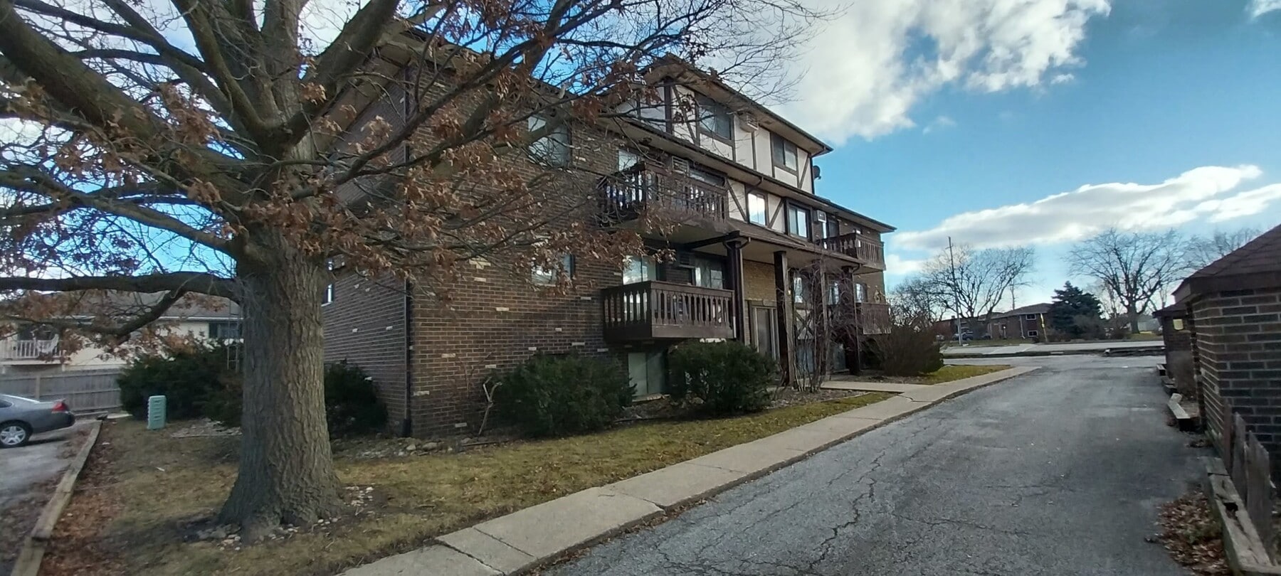 Photo - 352 N Birch St Unidad 9