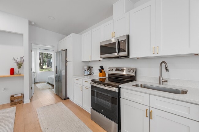 Photo - 793 Chapin St