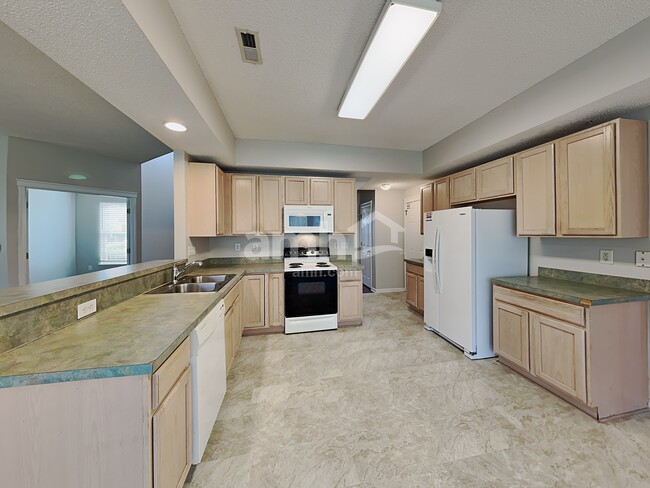 Photo - 7537 Sparkleberry Dr