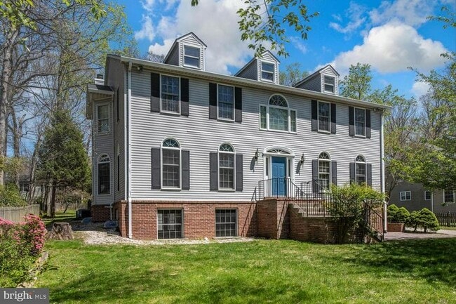 Photo - 2725 Oldewood Dr